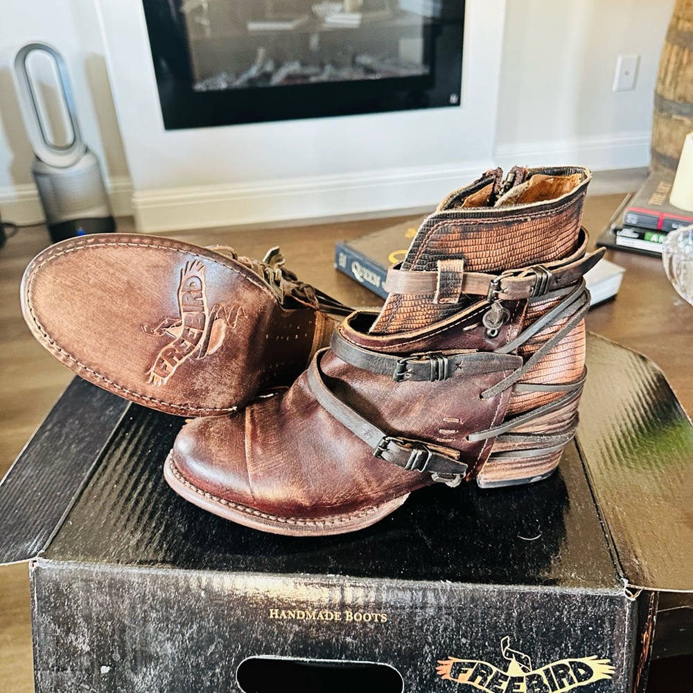 Freebird Copper Multi Crue Footwear